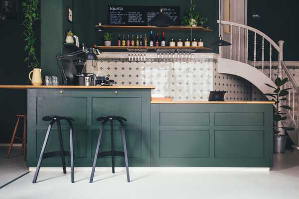 Kaffeeküche und Theke im Café lauritz | Tischlermeister Richard Wintermann