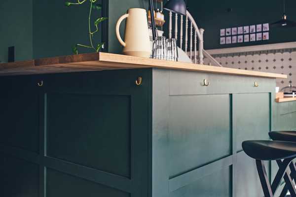 Kaffeeküche und Theke im Café lauritz | Tischlermeister Richard Wintermann