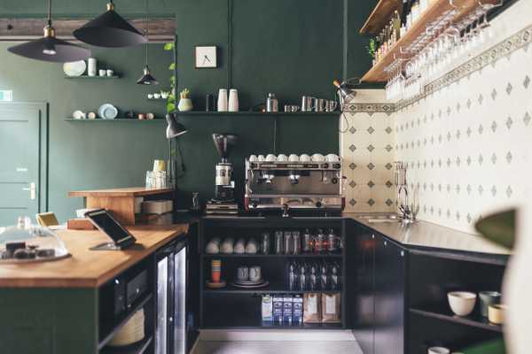 Kaffeeküche und Theke im Café lauritz | Tischlermeister Richard Wintermann